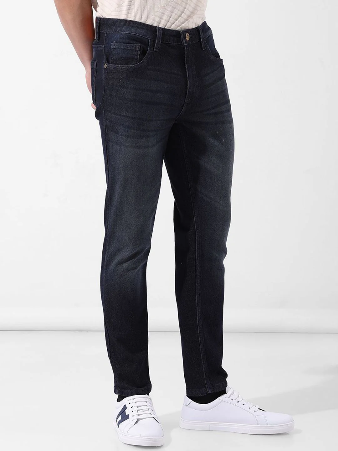 The Indian Garage Co Men Slim Fit Mid-Rise Stretchable Light Fade Jeans - Image 2