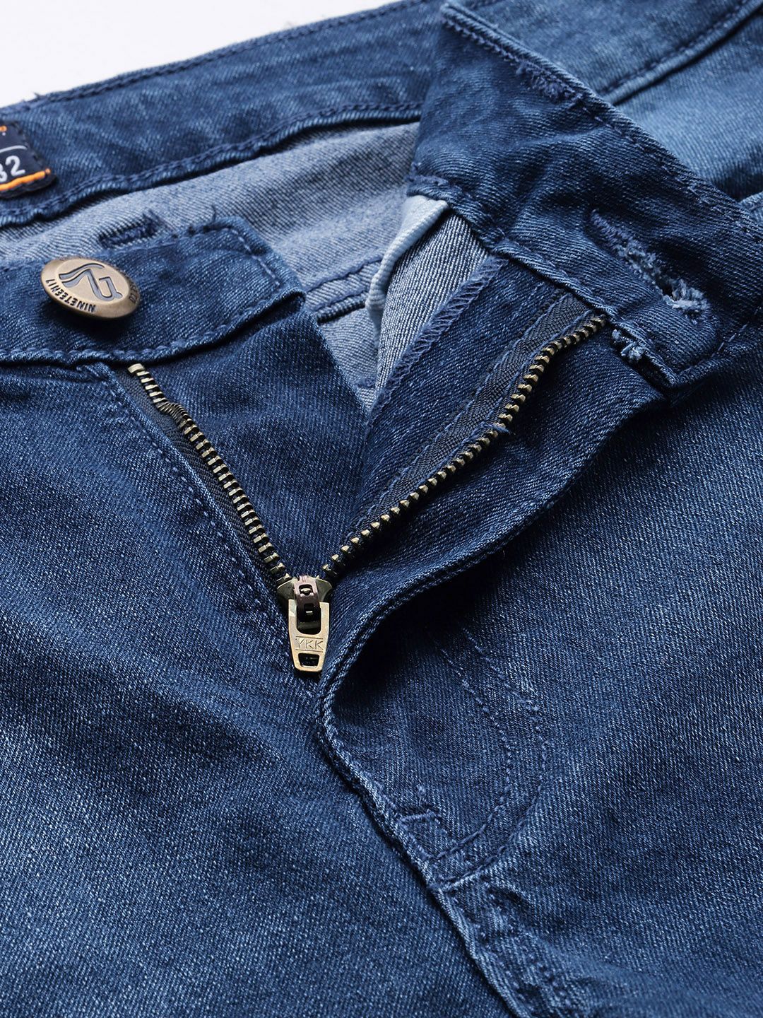 The Indian Garage Co Men Slim Fit Mildly Distressed Stretchable Light Fade Jeans - Image 4