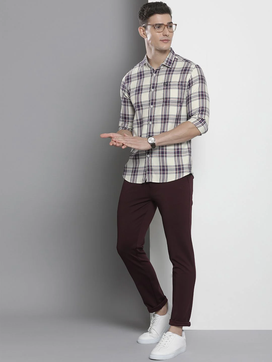 The Indian Garage Co Men Slim Fit Opaque Checked Casual Shirt - Image 6