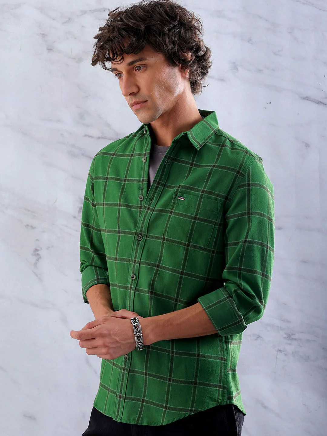 The Indian Garage Co Men Slim Fit Opaque Checked Casual Shirt - Image 5