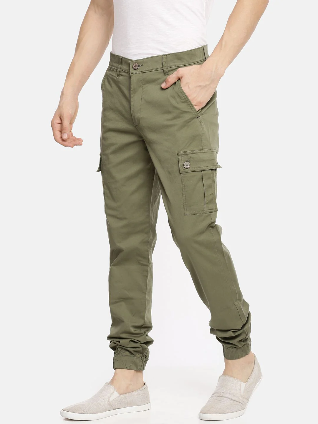 The Indian Garage Co Men Slim Fit Solid Cargos Joggers - Image 2