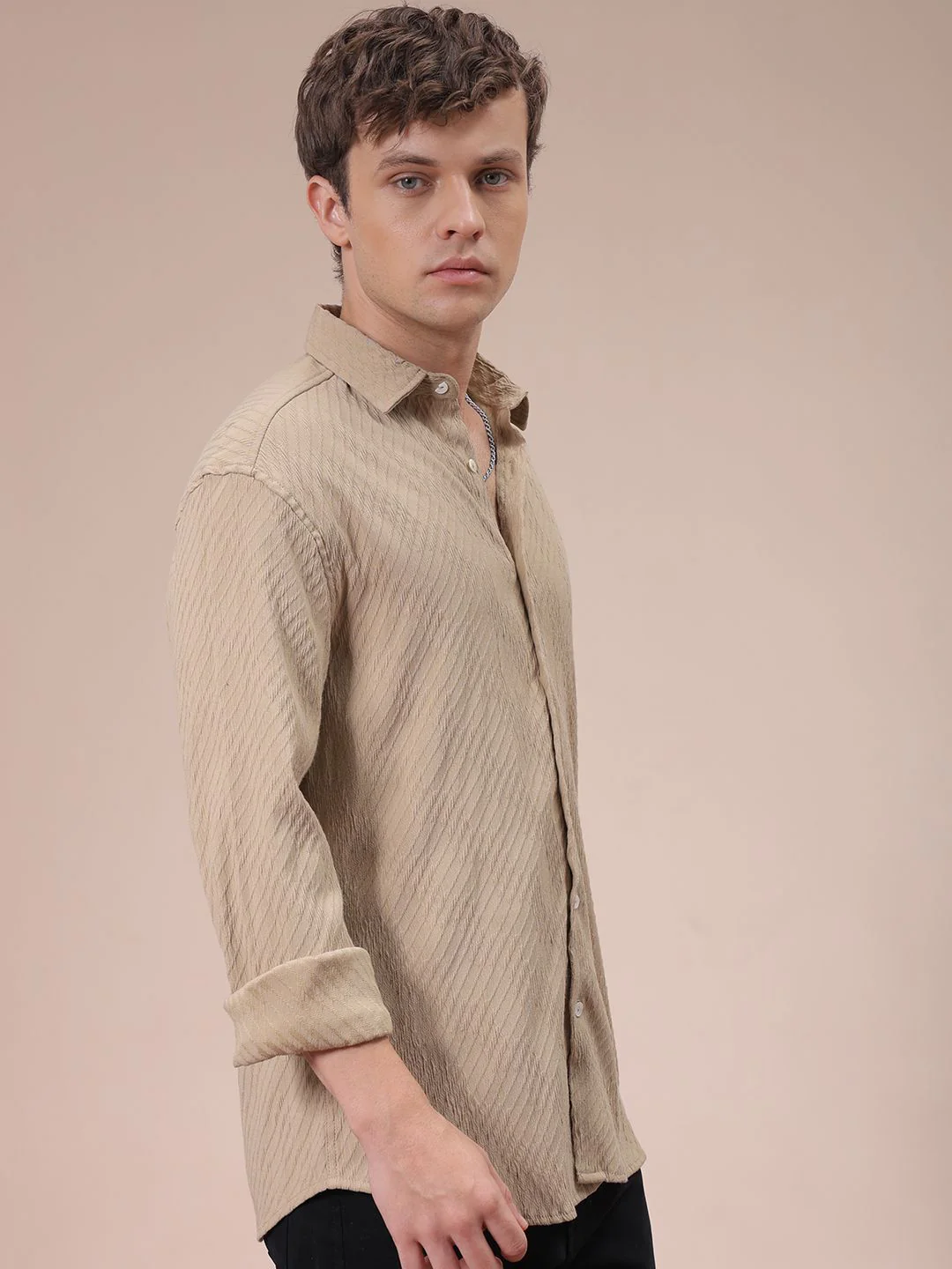 The Indian Garage Co Men Slim Fit Textured Jacquard Resortwear Shirt - Image 3