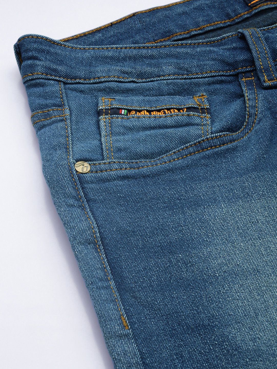 The Indian Garage Co Men Slim Straight Fit Light Fade Stretchable Jeans - Image 6