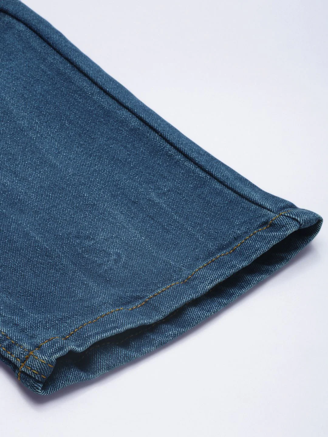 The Indian Garage Co Men Slim Straight Fit Light Fade Stretchable Jeans - Image 7