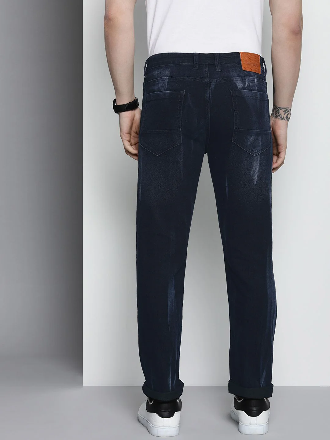 The Indian Garage Co Men Slim Straight Fit Light Fade Stretchable Jeans - Image 5