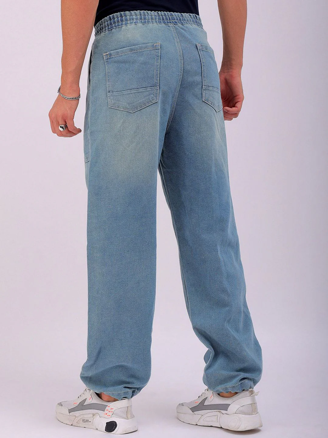 The Indian Garage Co Men Solid Mid-Rise Relaxed Fit Jeans - Image 5