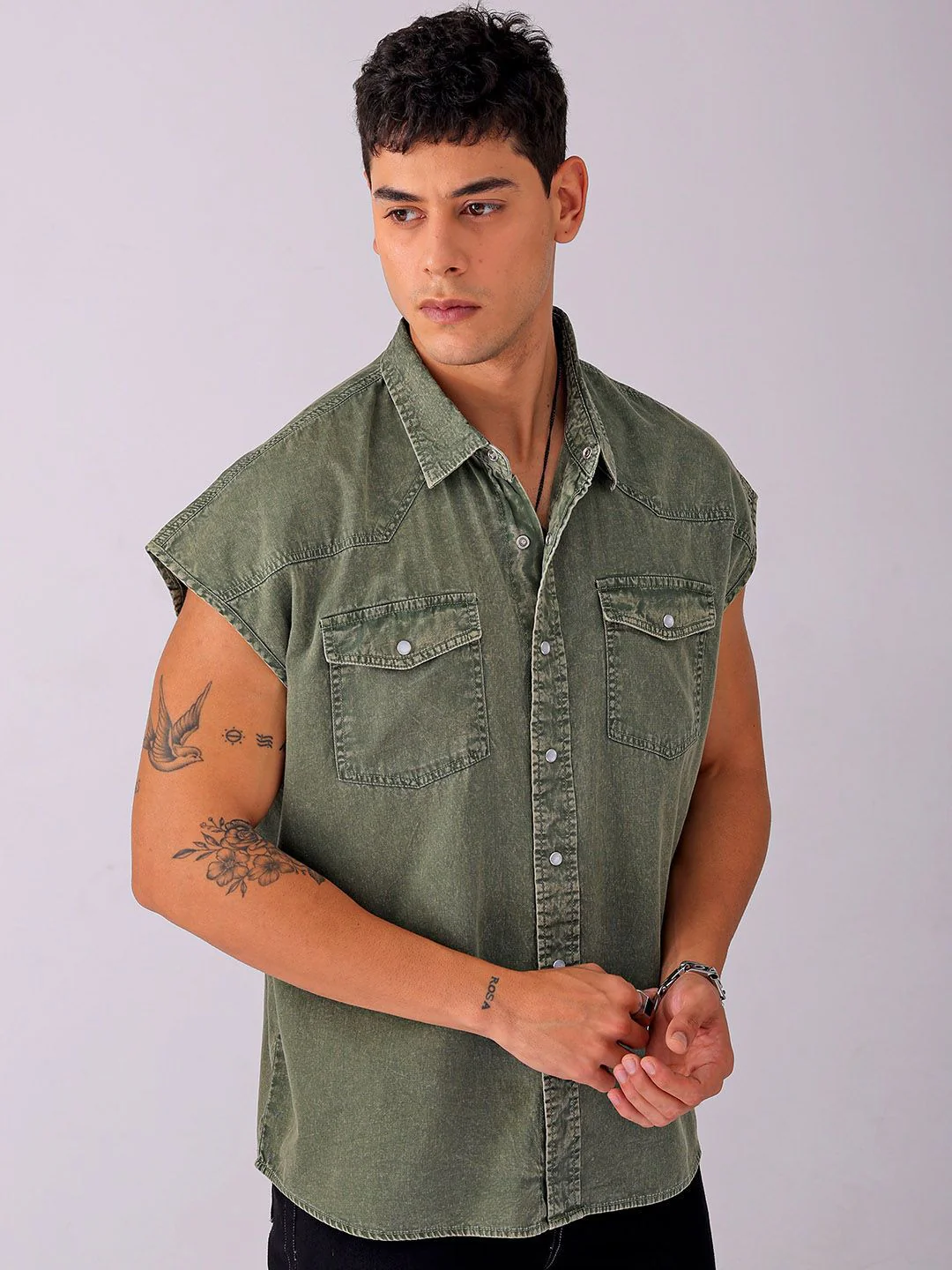 The Indian Garage Co Men Spread Collar Solid Cotton Boxy Casual Shirt - Image 2