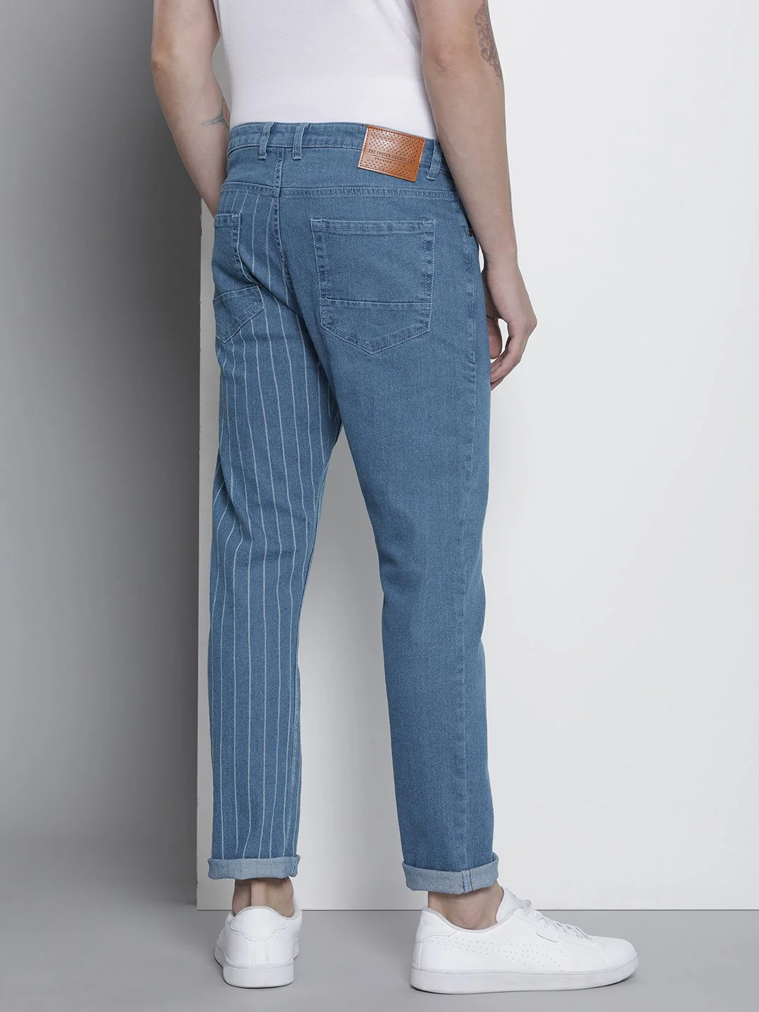 The Indian Garage Co Men Straight Fit Printed Stretchable Jeans - Image 3