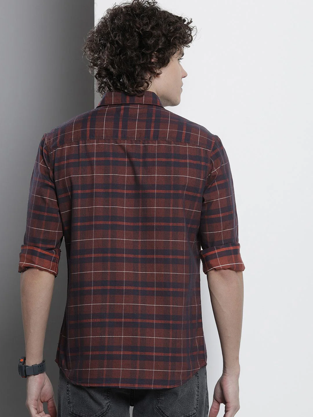 The Indian Garage Co Men Tartan Checked Cotton Casual Shirt - Image 4