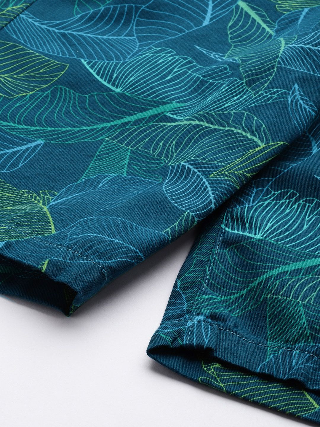 The Indian Garage Co Men Teal Blue & Green Printed Slim Fit Shorts - Image 7