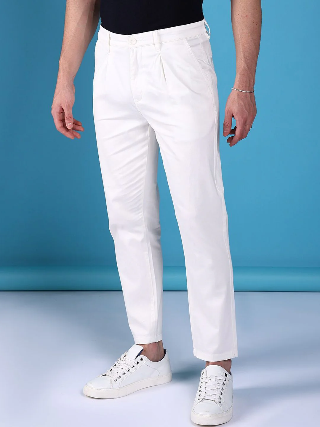 The Indian Garage Co Men Textured Regular Fit Pleated Trousers - Image 2