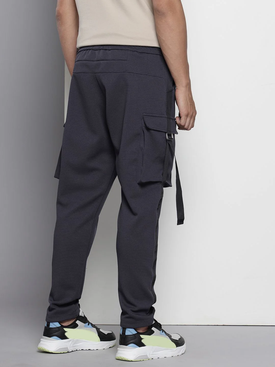 The Indian Garage Co Men Textured Relaxed Tapered Fit Joggers - Image 3