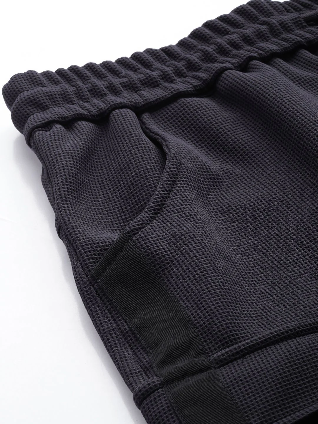 The Indian Garage Co Men Textured Relaxed Tapered Fit Joggers - Image 6