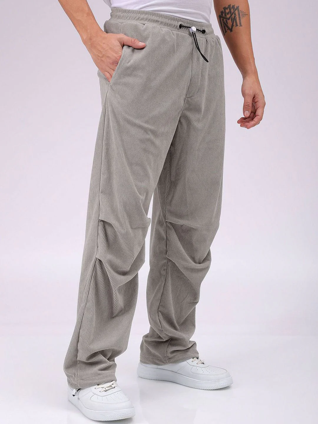 The Indian Garage Co Men Textured Tapered Fit Trousers - Image 2