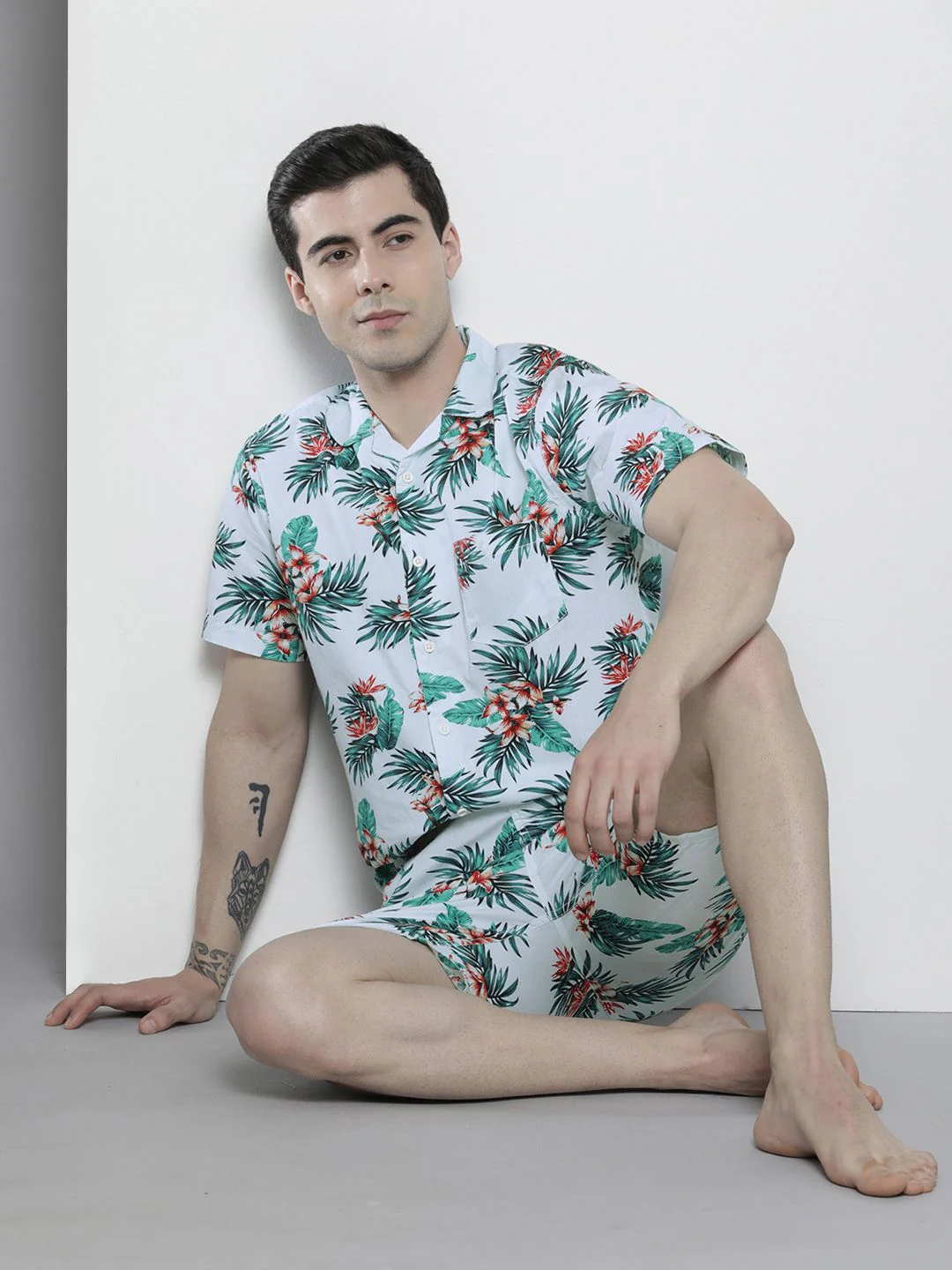The Indian Garage Co Men Tropical Printed Pure Cotton Night suit - Image 6