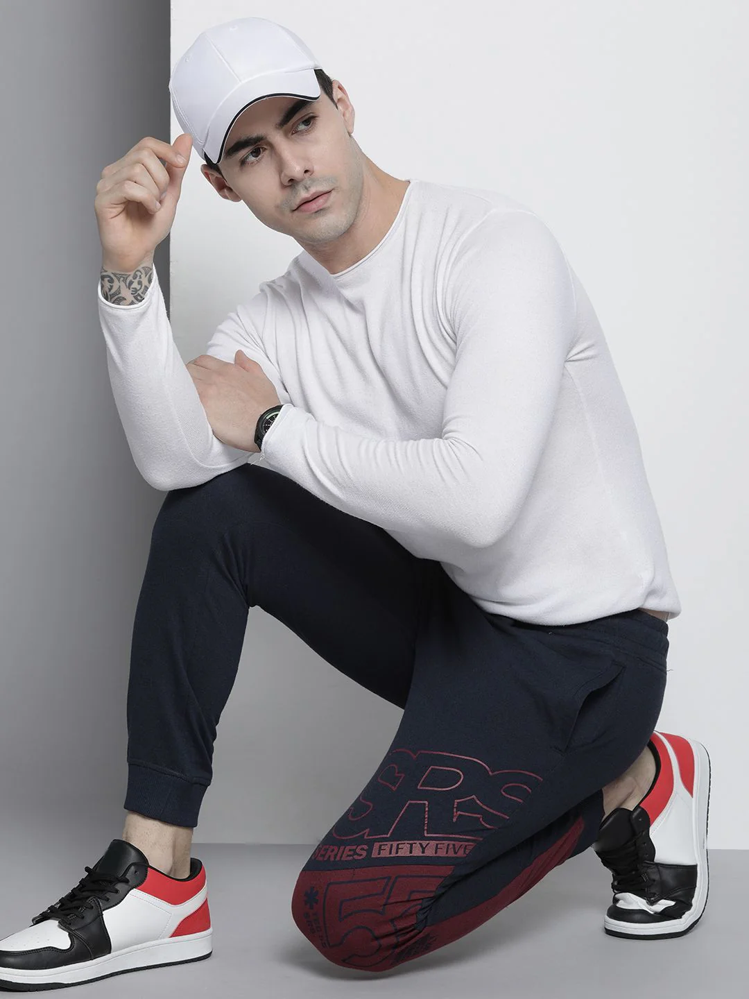 The Indian Garage Co Men Typography Slim Fit Joggers