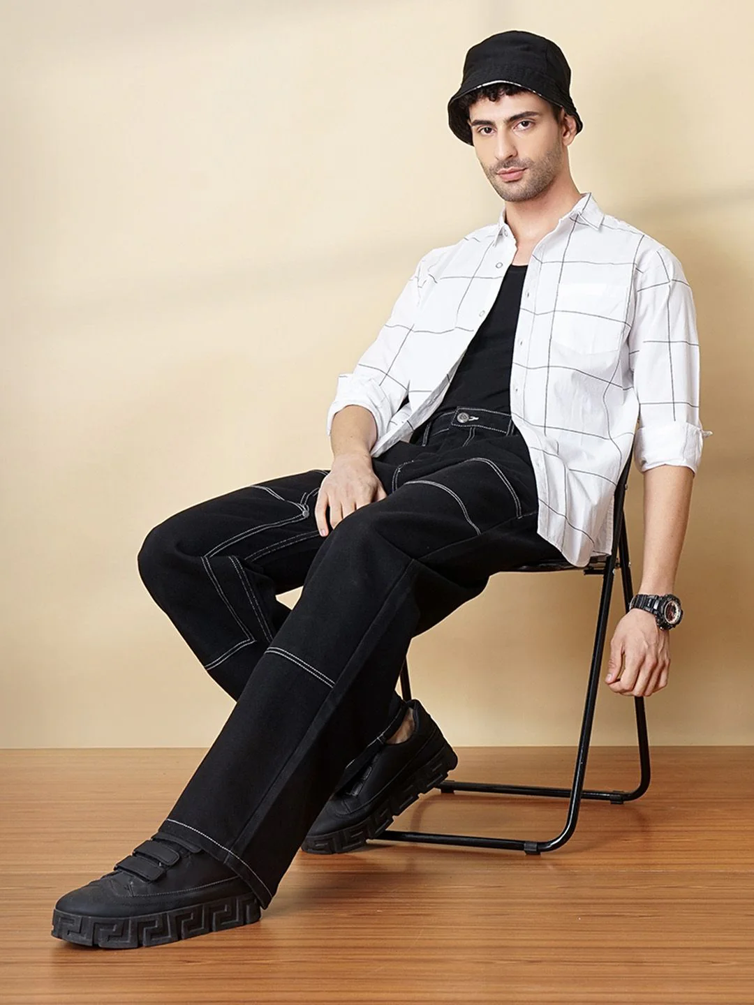 The Indian Garage Co Men White & Black Slim Fit Checked Casual Shirt - Image 4