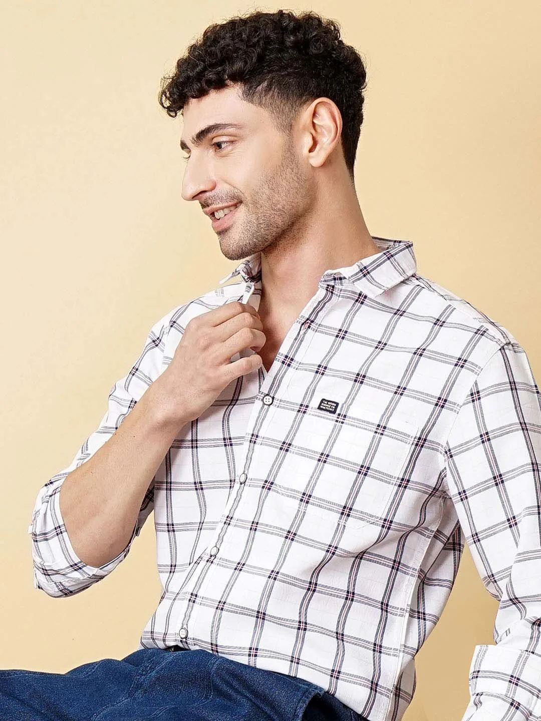 The Indian Garage Co Men White & Blue Slim Fit Checked Pure Cotton Casual Shirt - Image 7