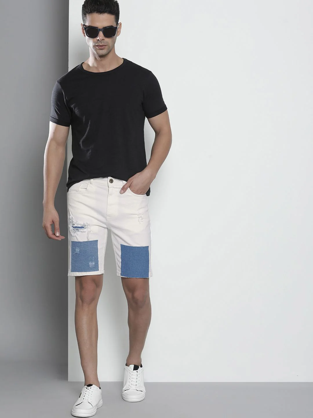 The Indian Garage Co Men White Slim Fit Denim Shorts