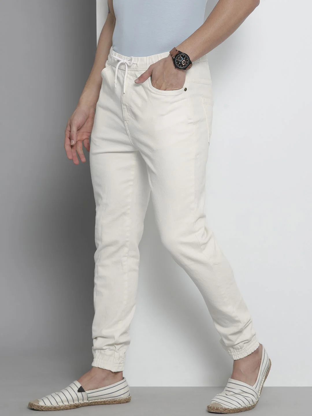 The Indian Garage Co Men White Slim Fit Jeans - Image 2