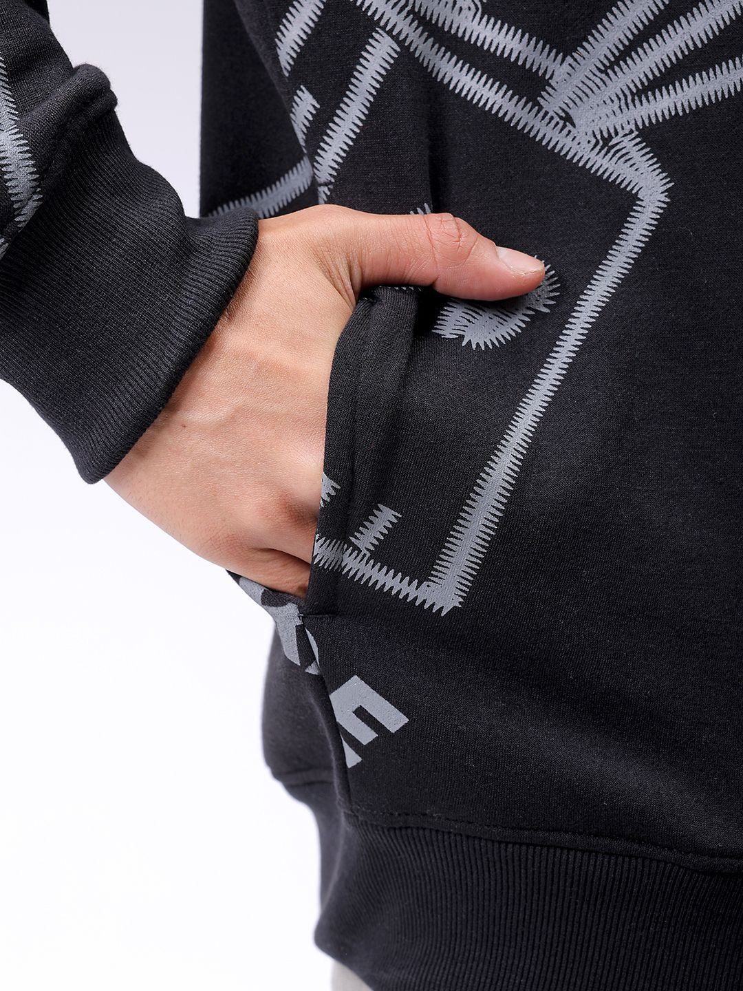The Indian Garage Co Mens Black Oversized Abstract Overhead-Crewneck Sweatshirts - Image 7