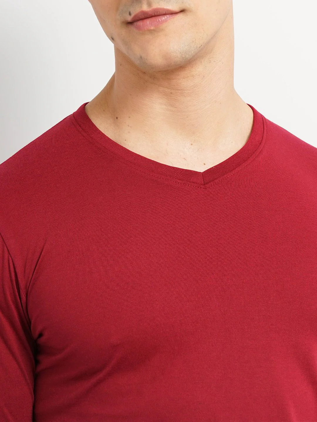 The Indian Garage Co V-Neck Casual T-shirt - Image 2