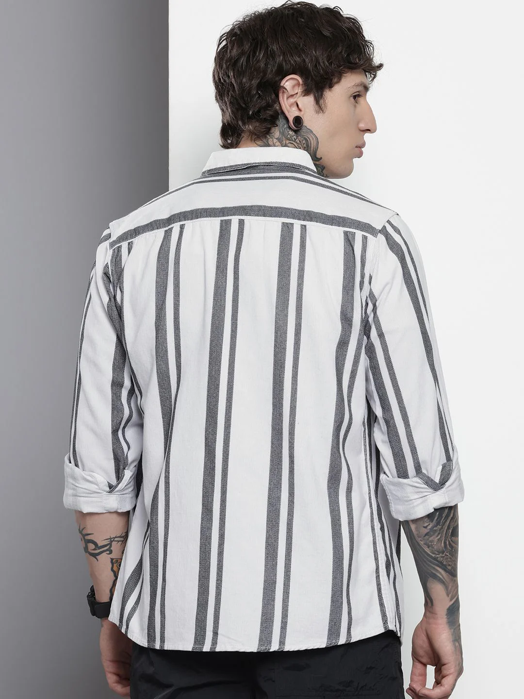 The Indian Garage Co Vertical Stripes Corduroy Pure Cotton Casual Shirt - Image 4