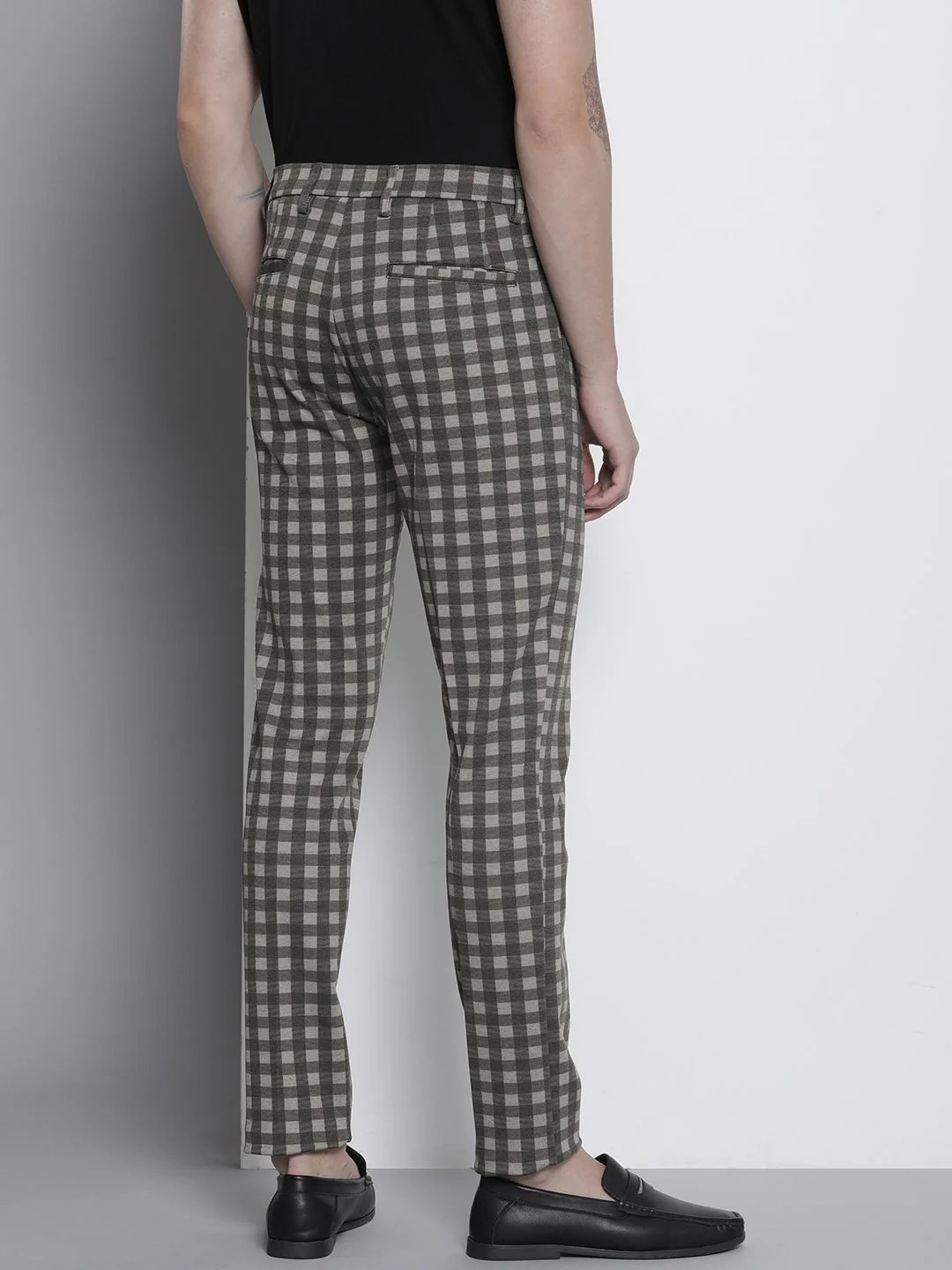 The Indian Garage Co. X Luxe Men Checked Slim Fit Trousers - Image 3