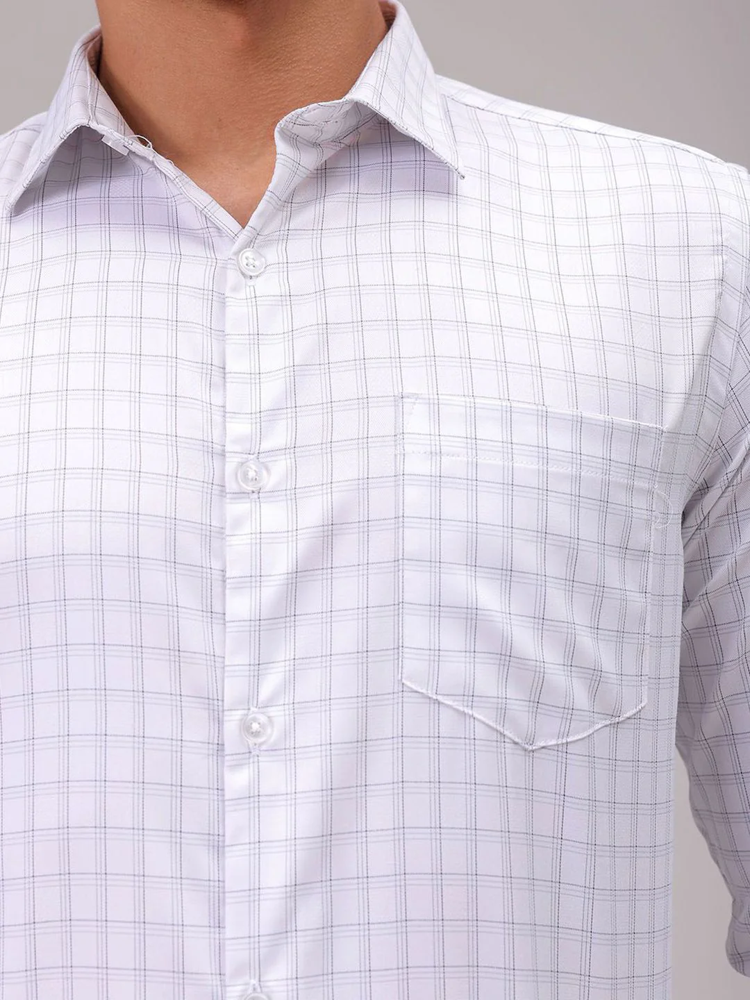 The Indian Garage Co. X Luxe Men Cutaway Collar Checked Slim Fit Formal Shirt - Image 3