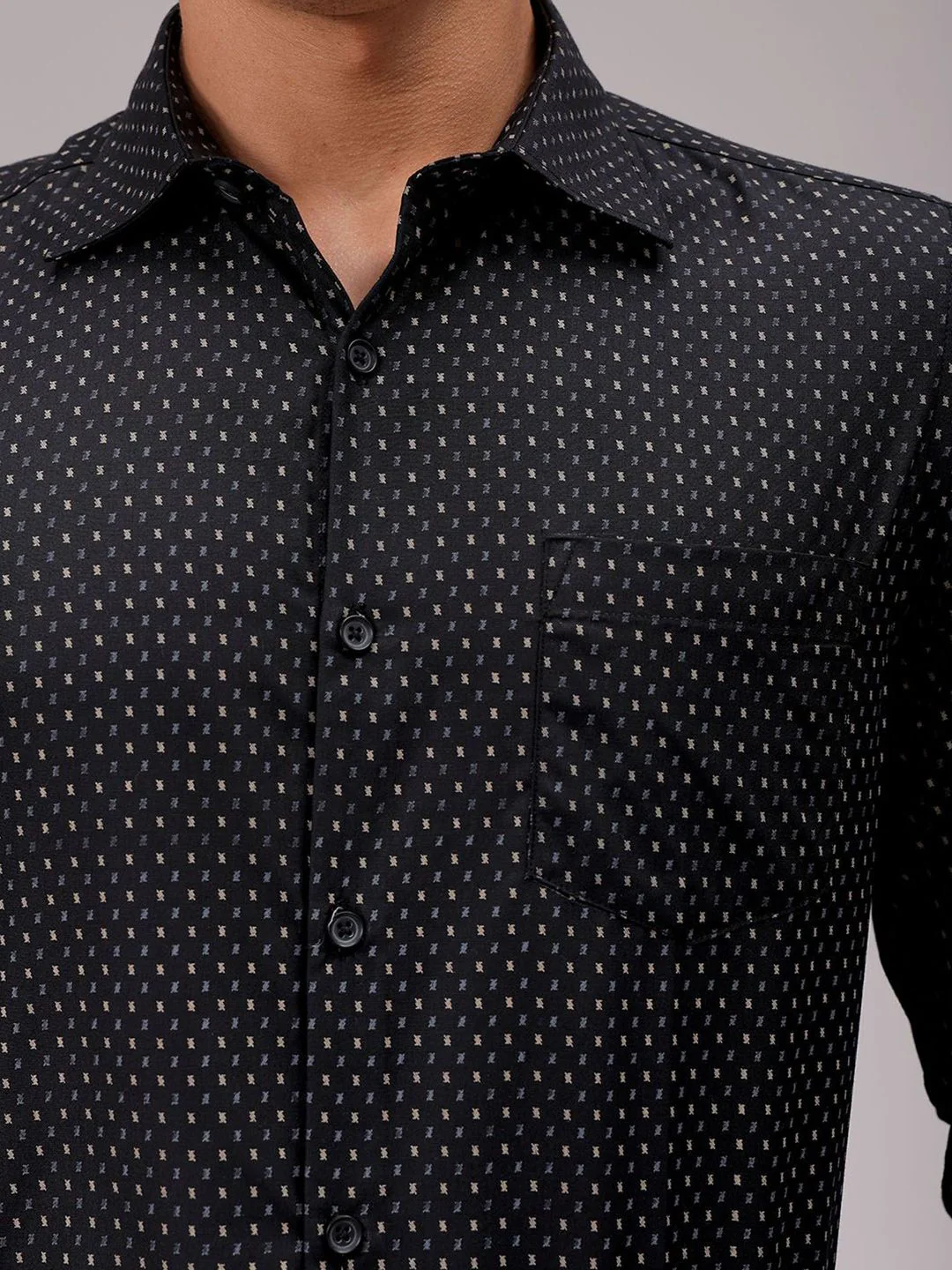 The Indian Garage Co. X Luxe Men Cutaway Collar Micro Ditsy Printed Slim Fit Formal Shirt - Image 3