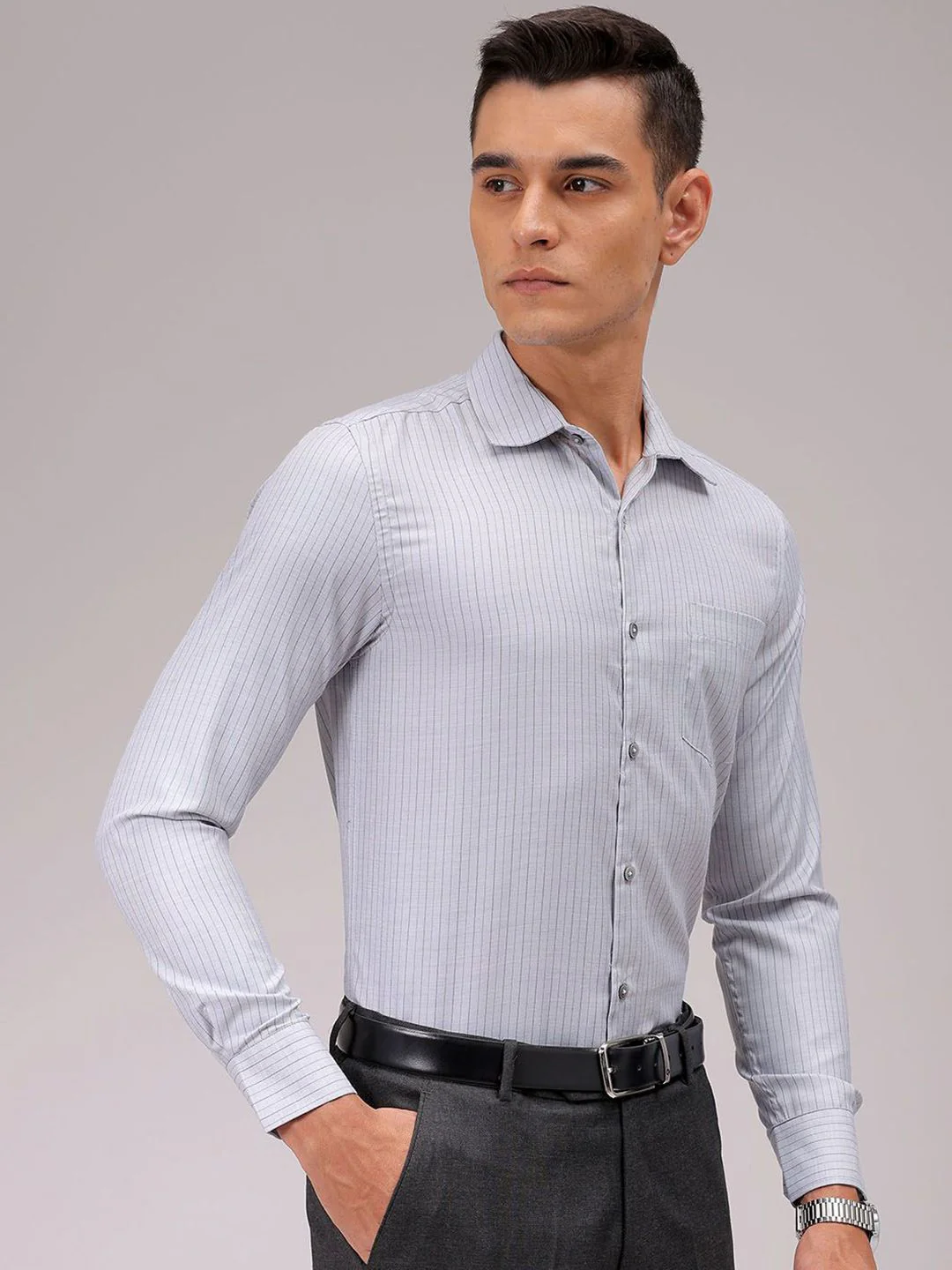 The Indian Garage Co. X Luxe Men Cutaway Collar Pinstripes Striped Slim Fit Formal Shirt - Image 5
