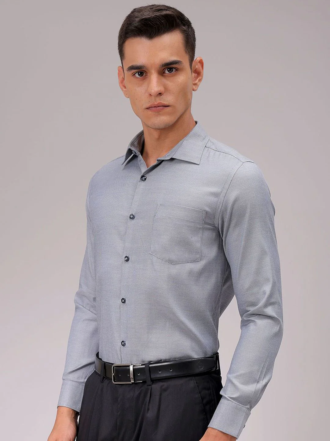 The Indian Garage Co. X Luxe Men Cutaway Collar Solid Slim Fit Formal Shirt - Image 4