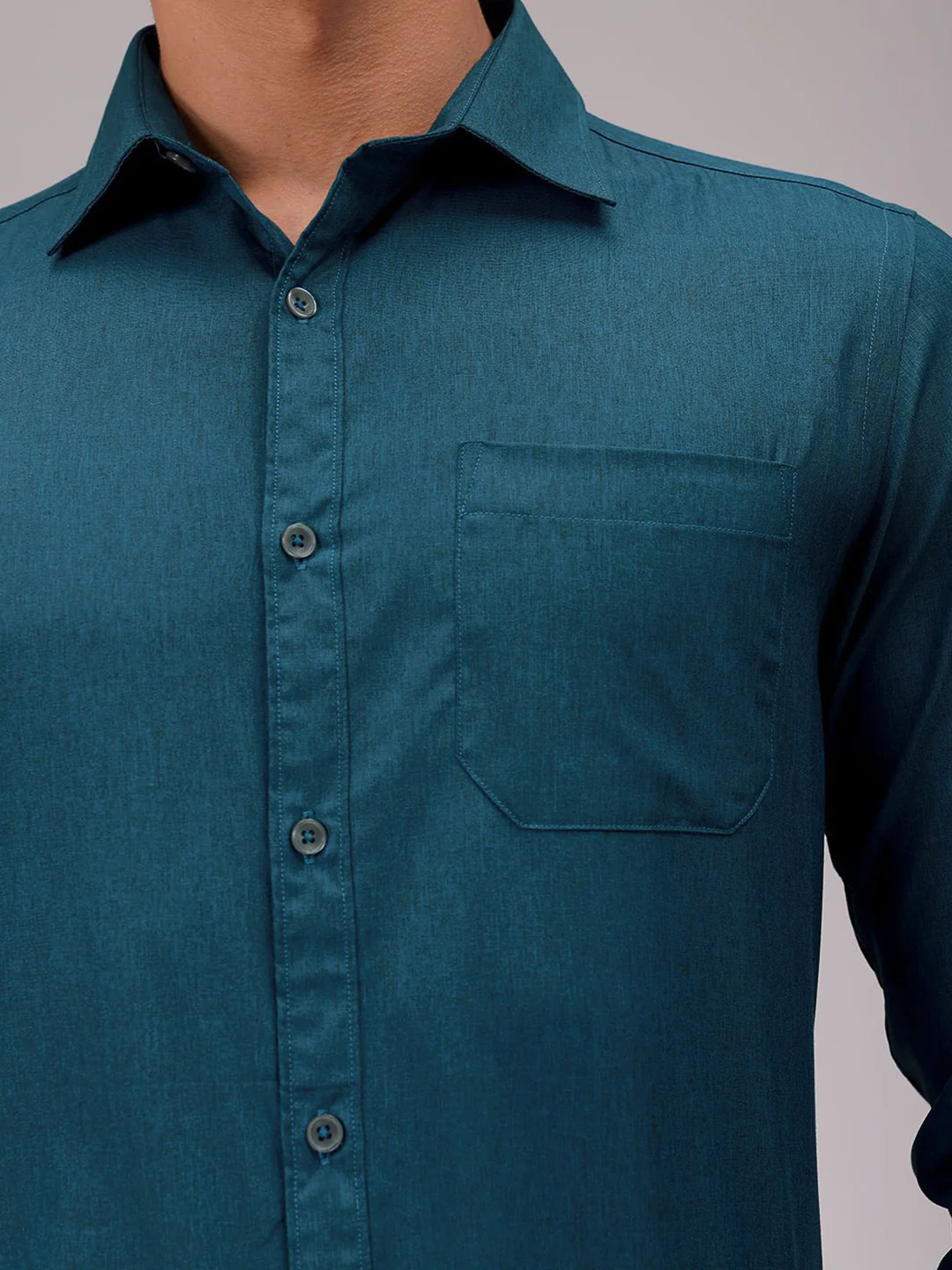 The Indian Garage Co. X Luxe Men Cutaway Collar Solid Slim Fit Formal Shirt - Image 3