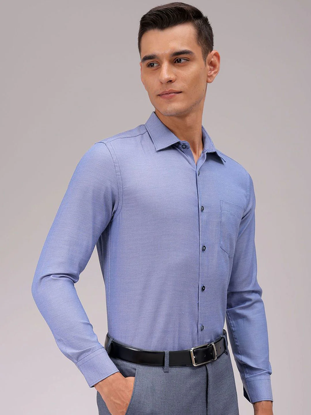 The Indian Garage Co. X Luxe Men Cutaway Collar Solid Slim Fit Formal Shirt - Image 5
