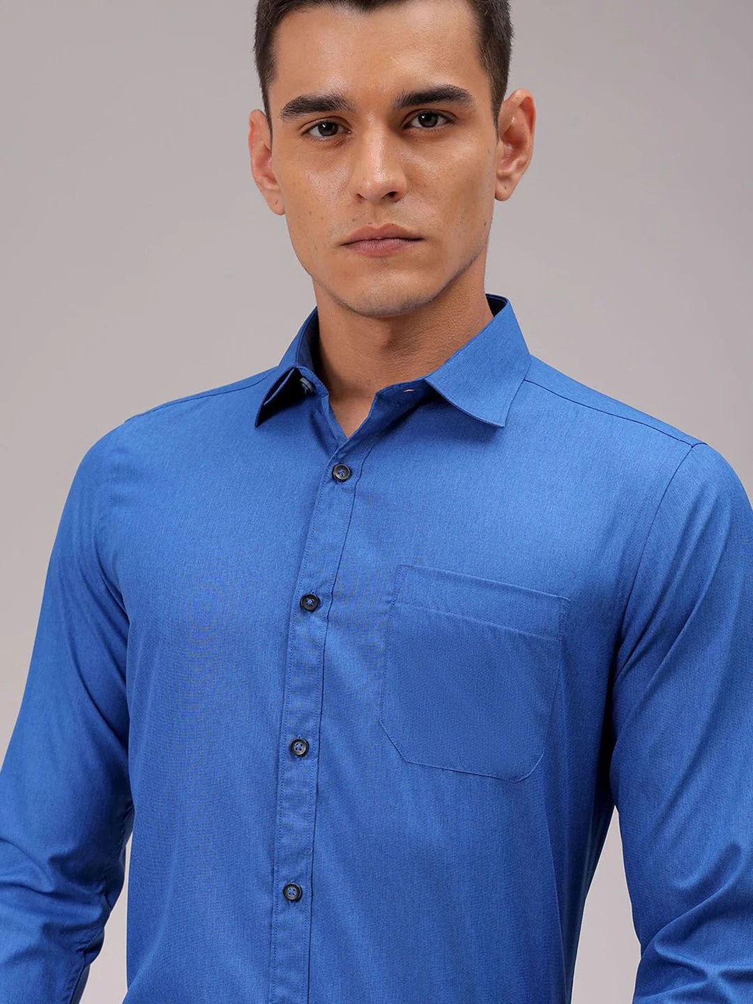 The Indian Garage Co. X Luxe Men Cutaway Collar Solid Slim Fit Formal Shirt - Image 2