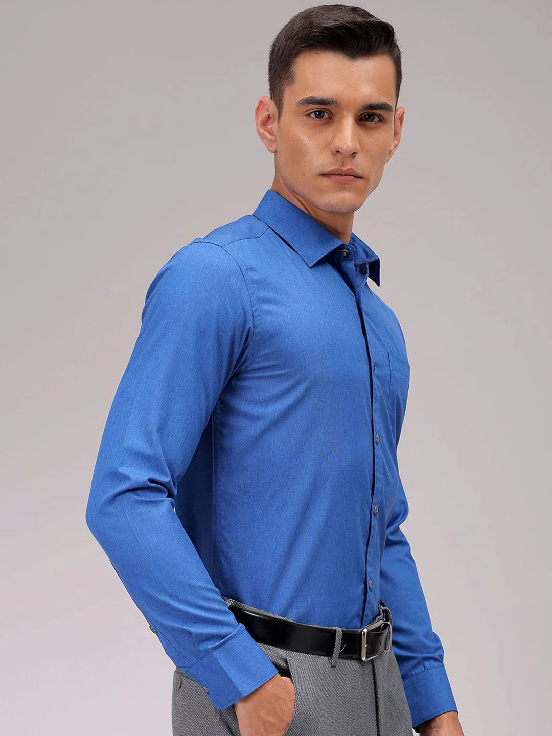 The Indian Garage Co. X Luxe Men Cutaway Collar Solid Slim Fit Formal Shirt - Image 5