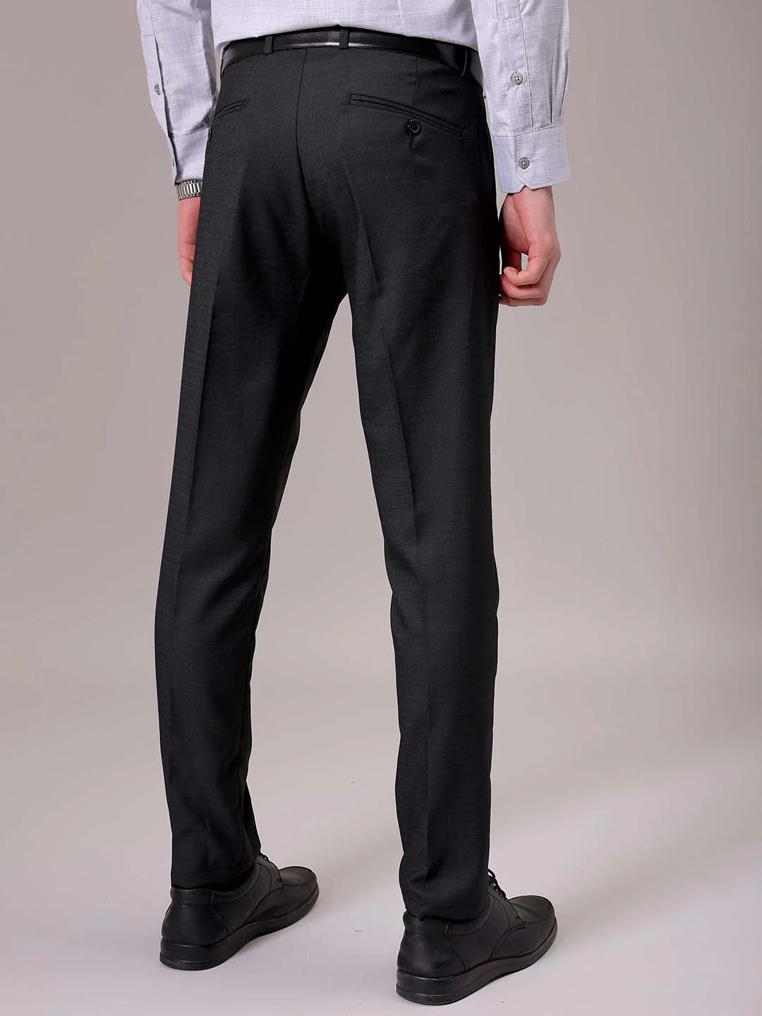 The Indian Garage Co. X Luxe Men Self-Checked Slim Fit Formal Trousers - Image 3