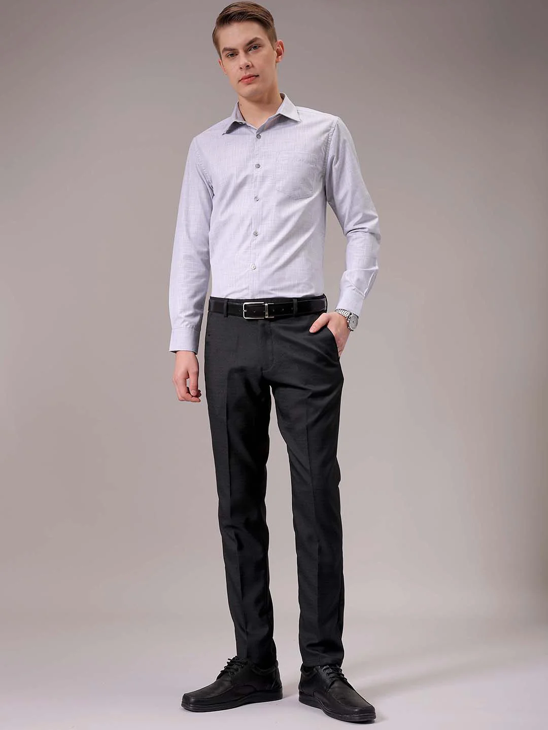 The Indian Garage Co. X Luxe Men Self-Checked Slim Fit Formal Trousers - Image 4