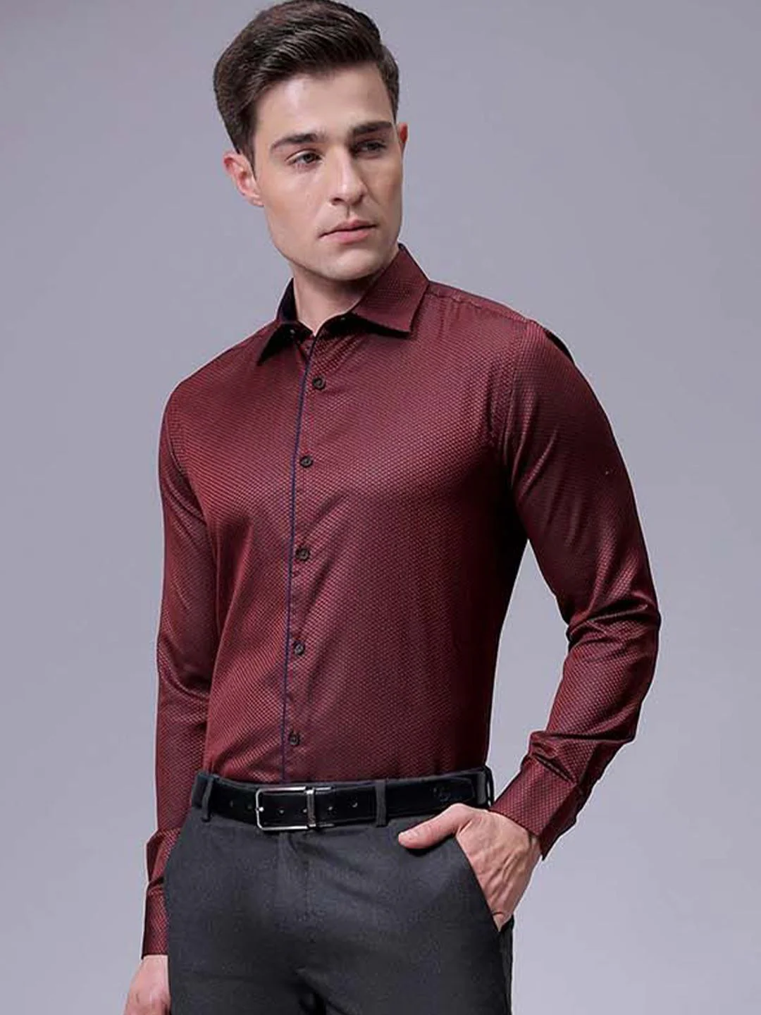 The Indian Garage Co. X Luxe Men Slim Fit Cutaway Collar Micro Ditsy Printed Formal Shirt - Image 2
