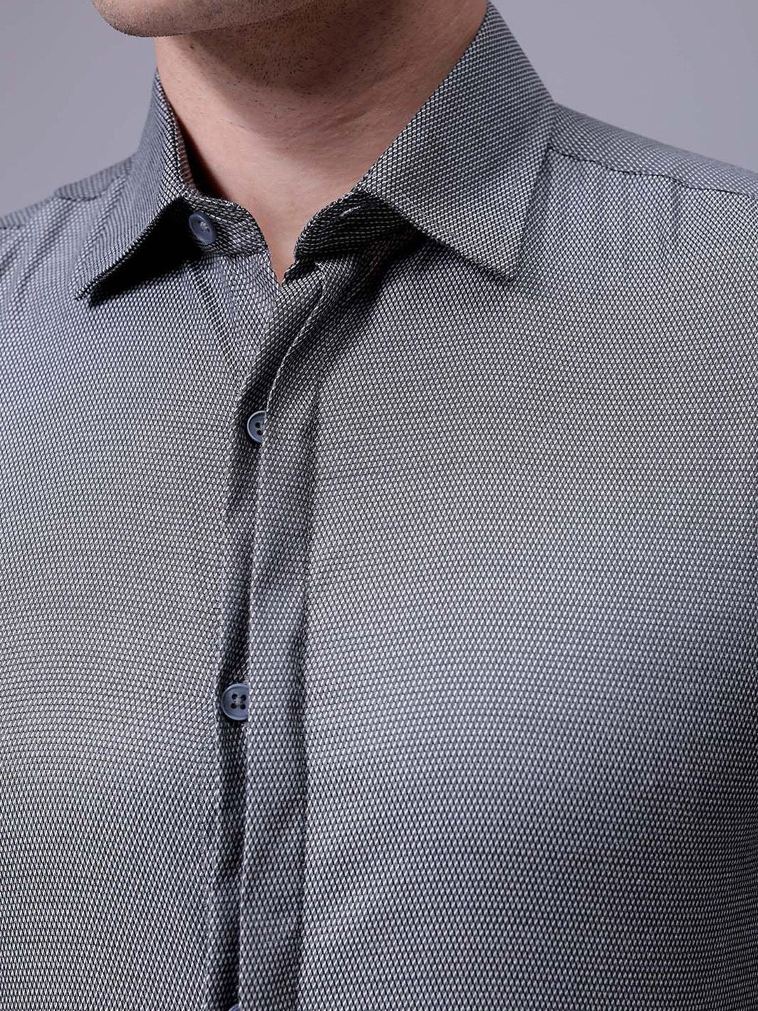 The Indian Garage Co. X Luxe Men Slim Fit Cutaway Collar Textured Formal Shirt - Image 3