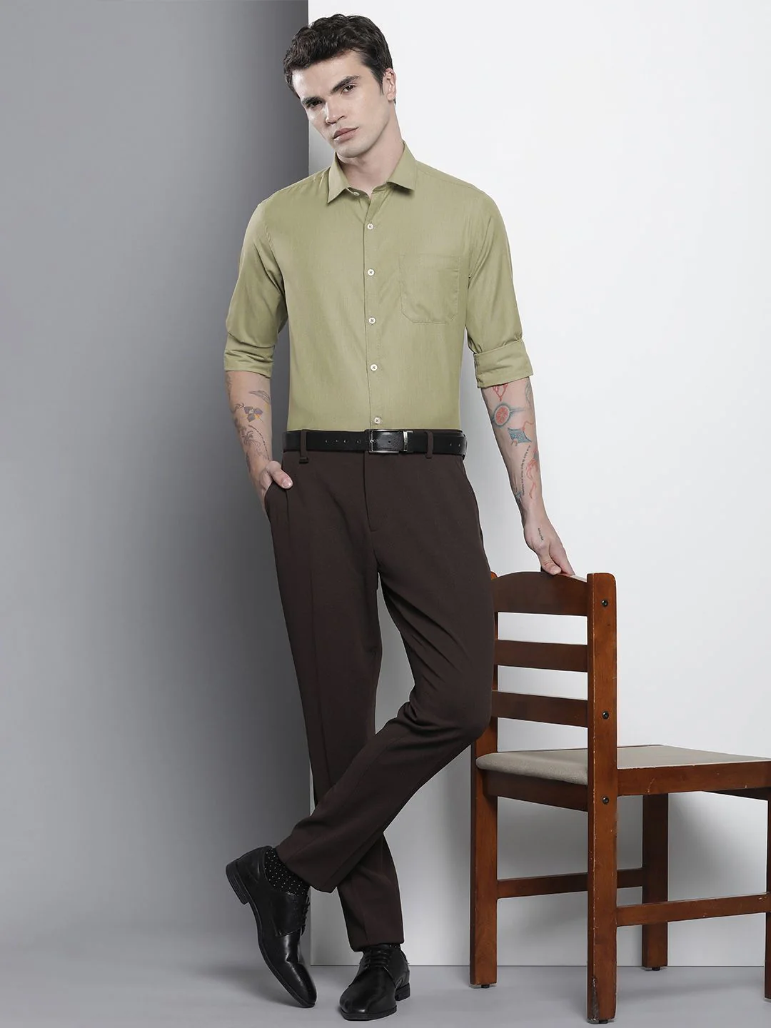 The Indian Garage Co. X Luxe Men Slim Fit Opaque Formal Shirt
