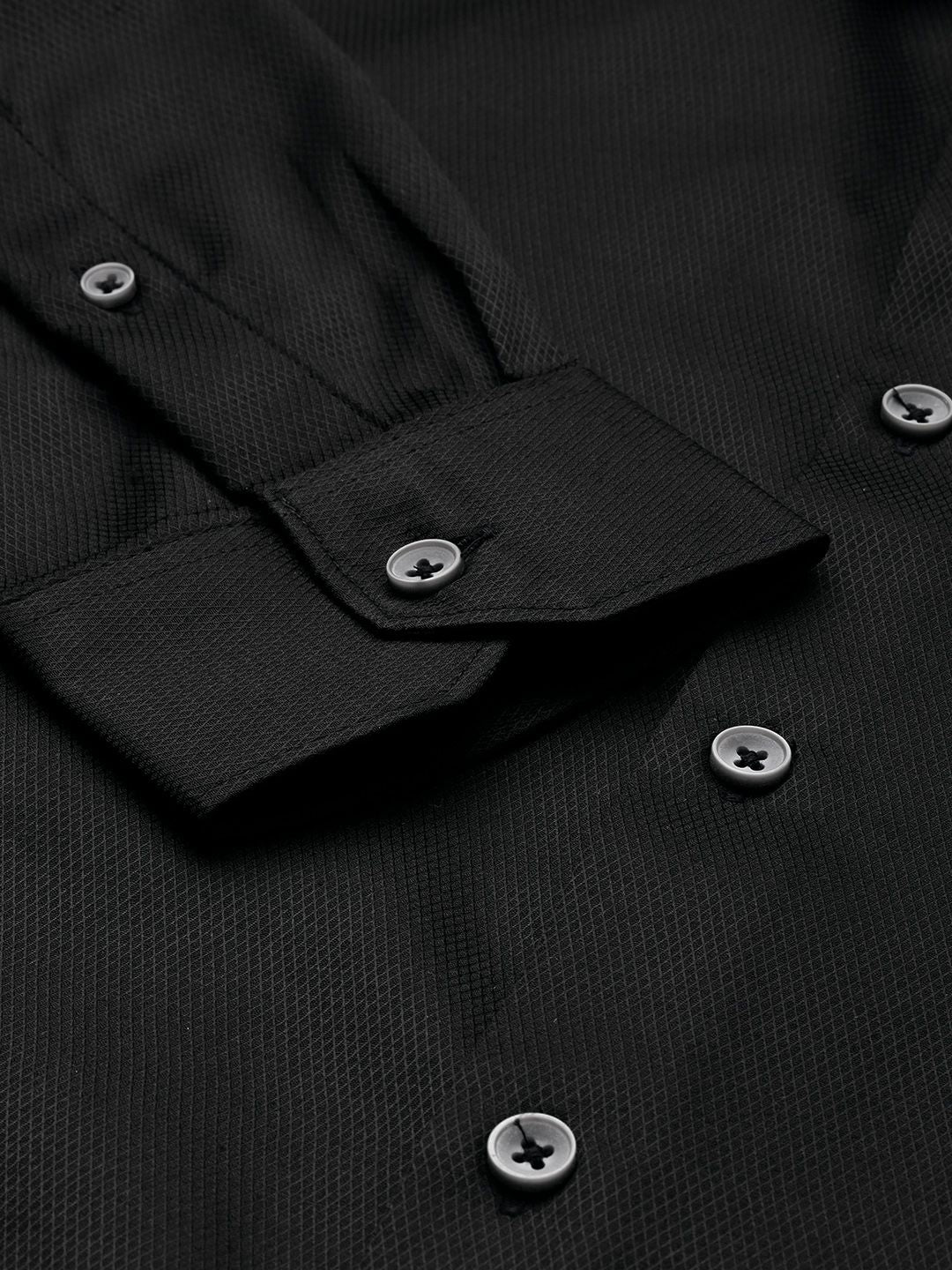 The Indian Garage Co. X Luxe Men Slim Fit Opaque Printed Formal Shirt - Image 3