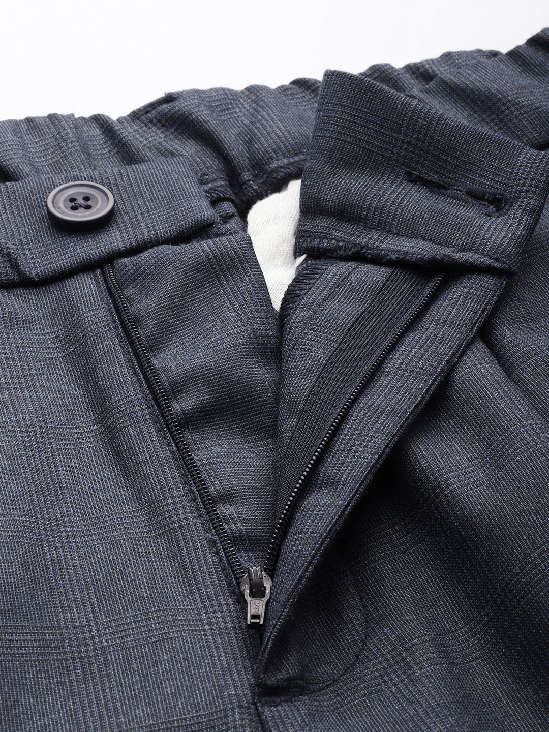 The Indian Garage Co. X Men Relaxed Straight Fit Textured Pleated Formal Trousers - Image 4