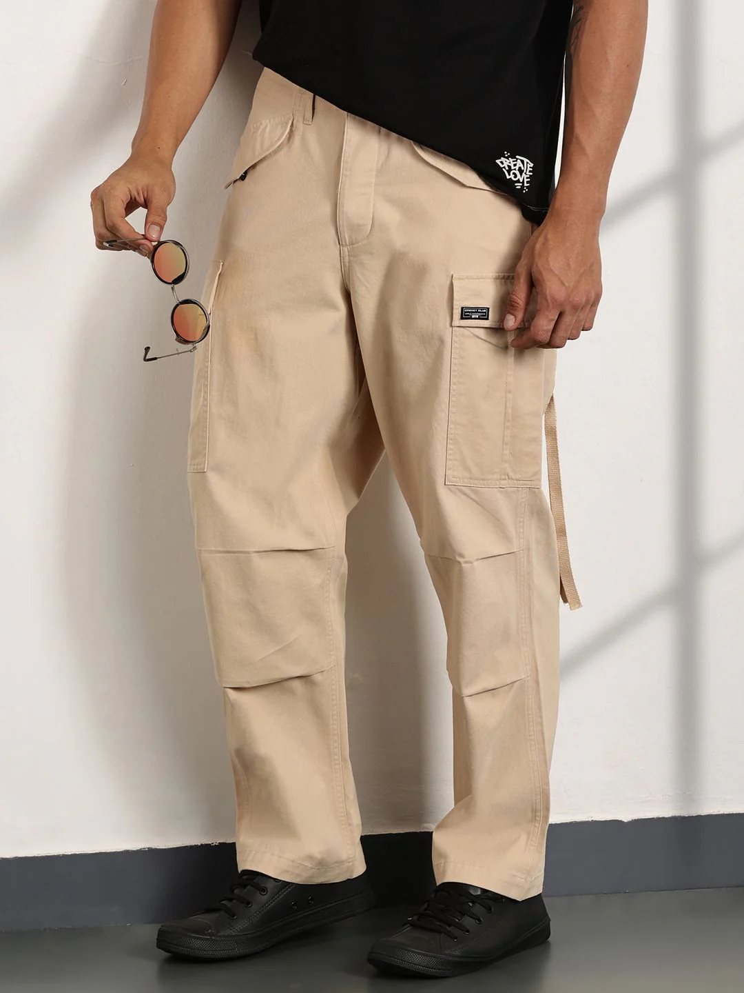 Thomas Scott Men Cricket Club Smart Loose Fit Cotton Cargos Trousers - Image 4