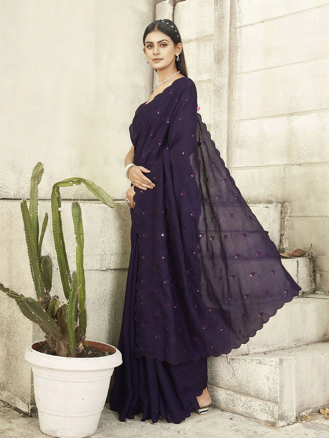 Tikhi Imli Embroidered Mirror Work Saree - Image 2