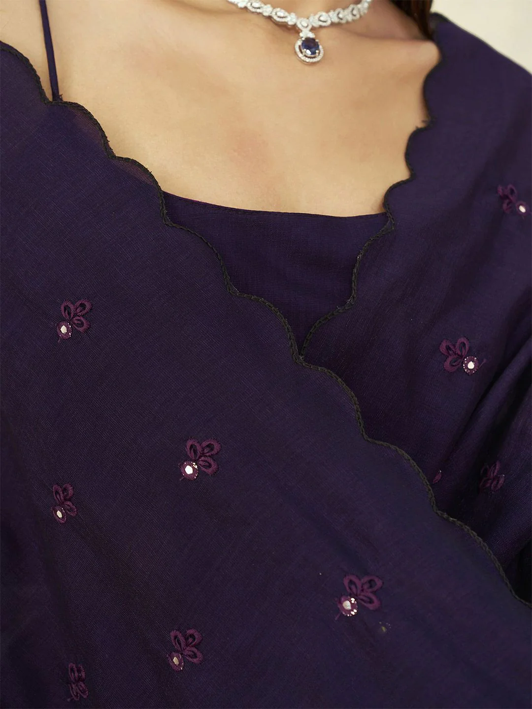 Tikhi Imli Embroidered Mirror Work Saree - Image 6