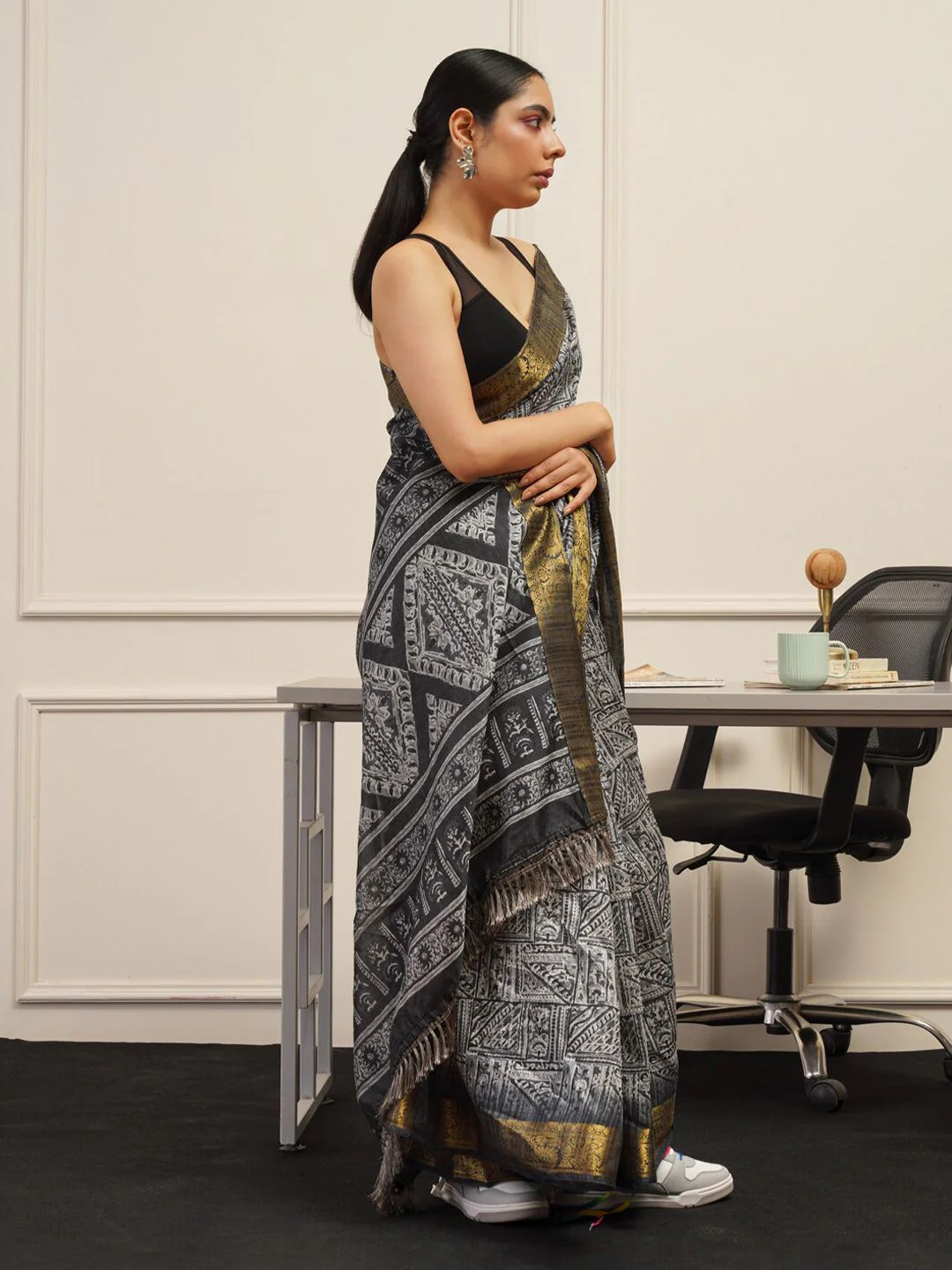 Tikhi Imli Polycotton Printed Ready to Wear Saree - Image 2