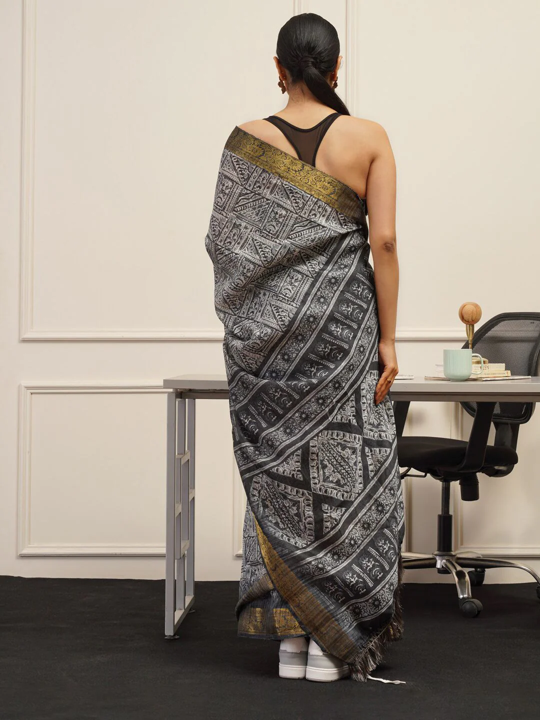Tikhi Imli Polycotton Printed Ready to Wear Saree - Image 3