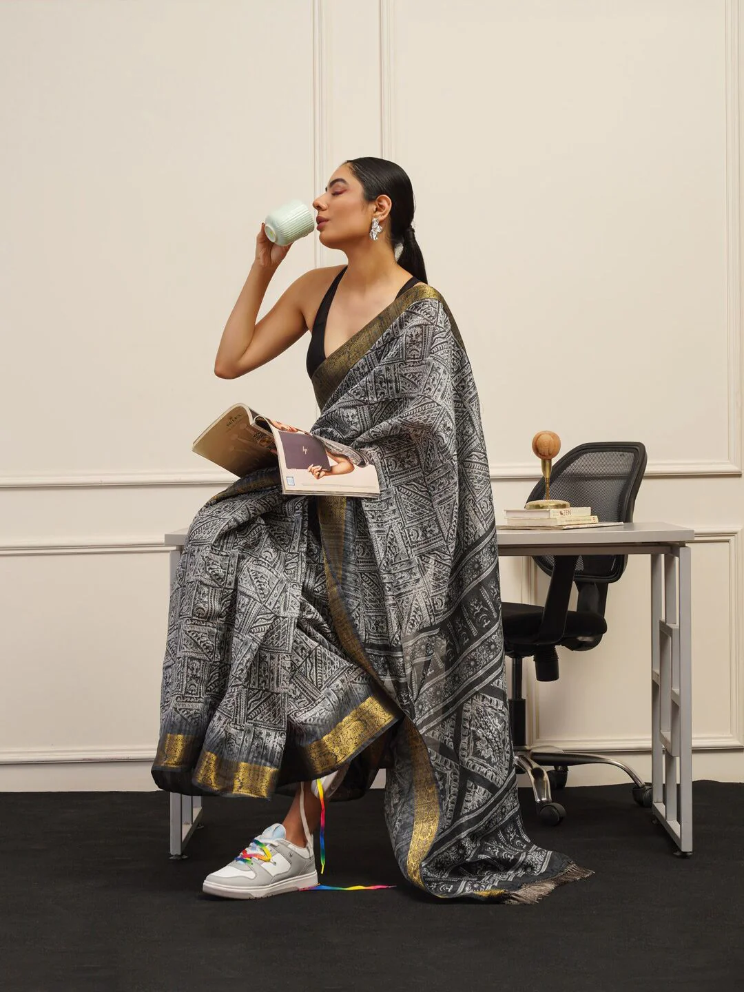 Tikhi Imli Polycotton Printed Ready to Wear Saree - Image 5