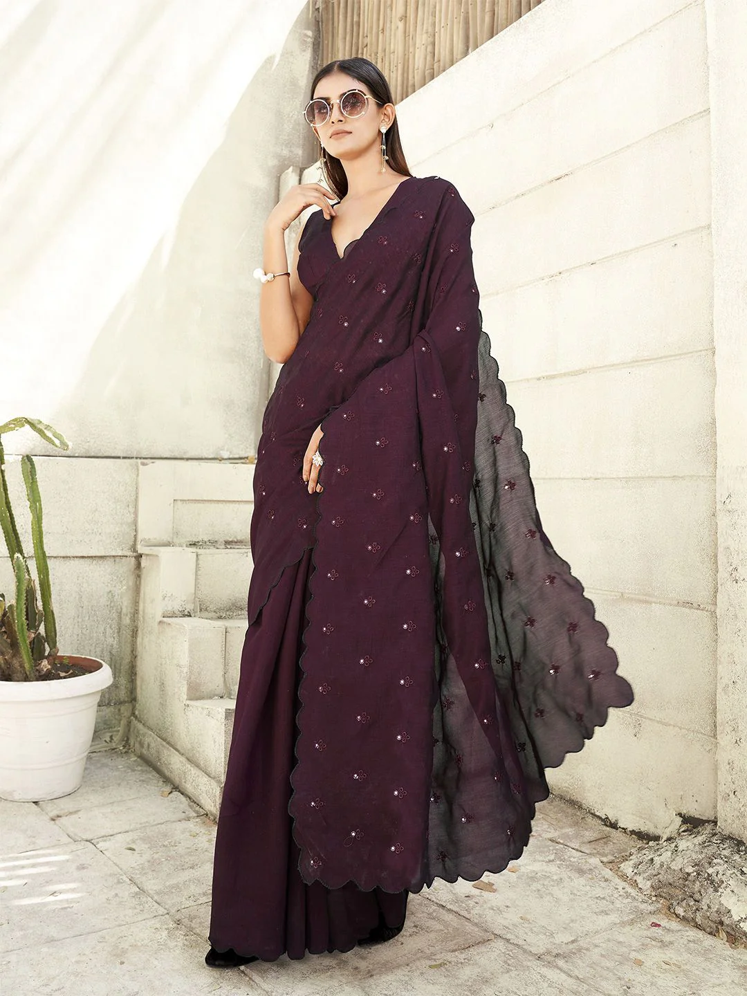 Tikhi Imli Solid Mirror Work Saree